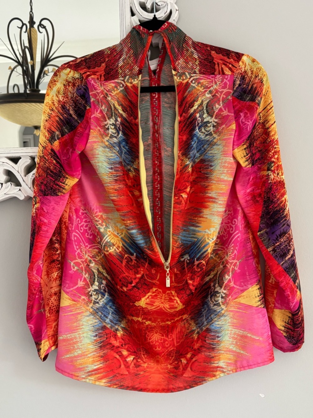 ✨Joseph Ribkoff Kaleidoscopic Prints "Wearable Art" Blouse✨ - Picture 6 of 8